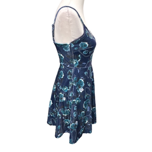Hot Topic Roses and Coffins Velvet Skater Slip Dress Blue Size XSmall - Picture 3 of 11